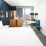 Doubletree By Hilton Hotel