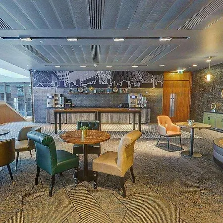 Doubletree By Hilton מלון 4*