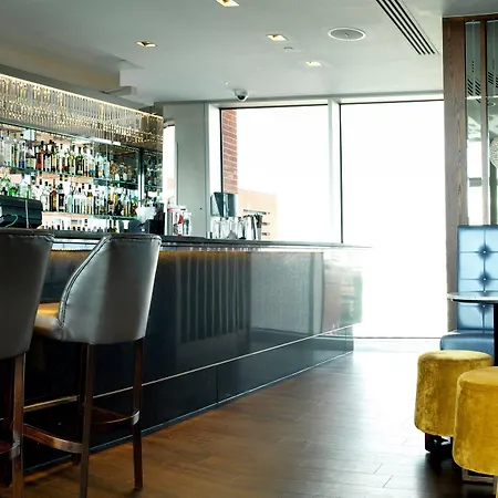 Doubletree By Hilton Leeds Hotel 4*