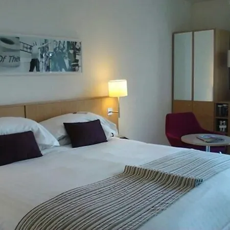 Doubletree By Hilton Leeds Hotel 4*