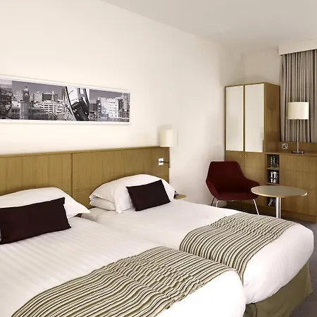 Doubletree By Hilton Leeds Hotel 4*