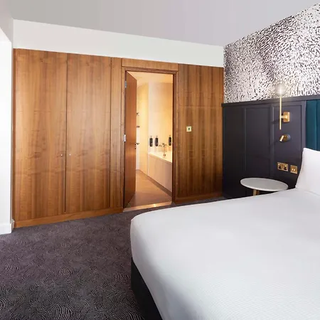 Doubletree By Hilton 4*