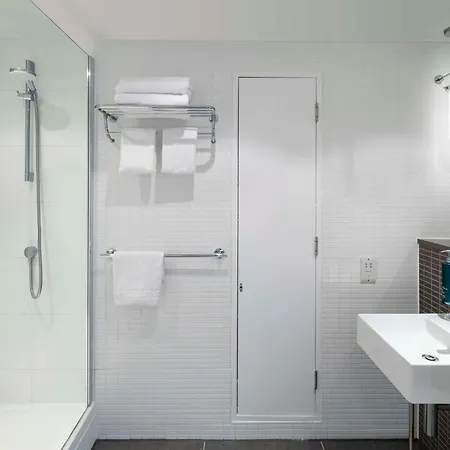 Doubletree By Hilton Leeds 4*