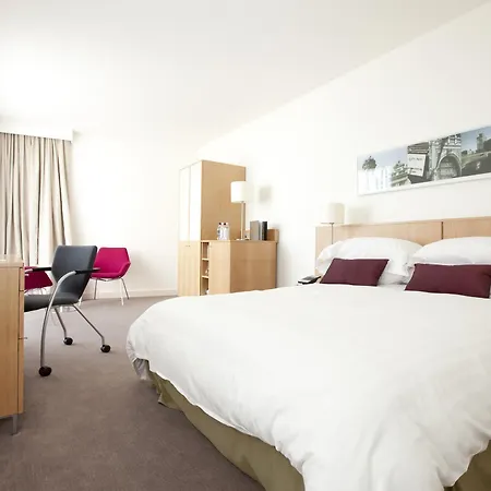 Doubletree By Hilton Hotel