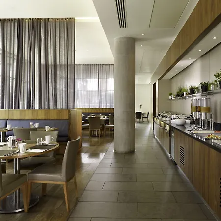 Doubletree By Hilton 4* לידס