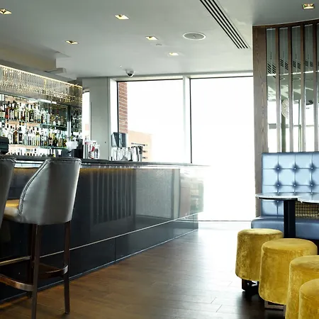 Doubletree By Hilton לידס