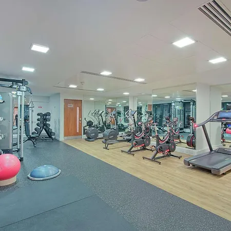 ダブルツリー　バイ　ヒルトン　リーズ