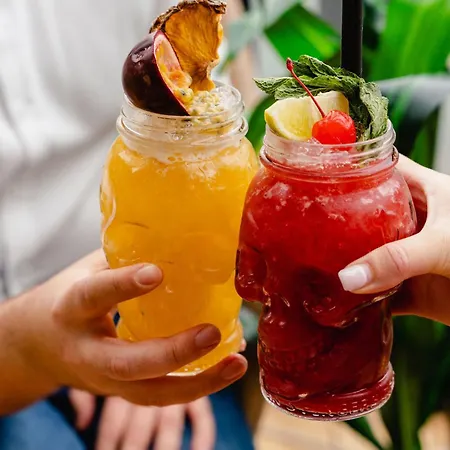 ホテル ダブルツリー　バイ　ヒルトン　リーズ